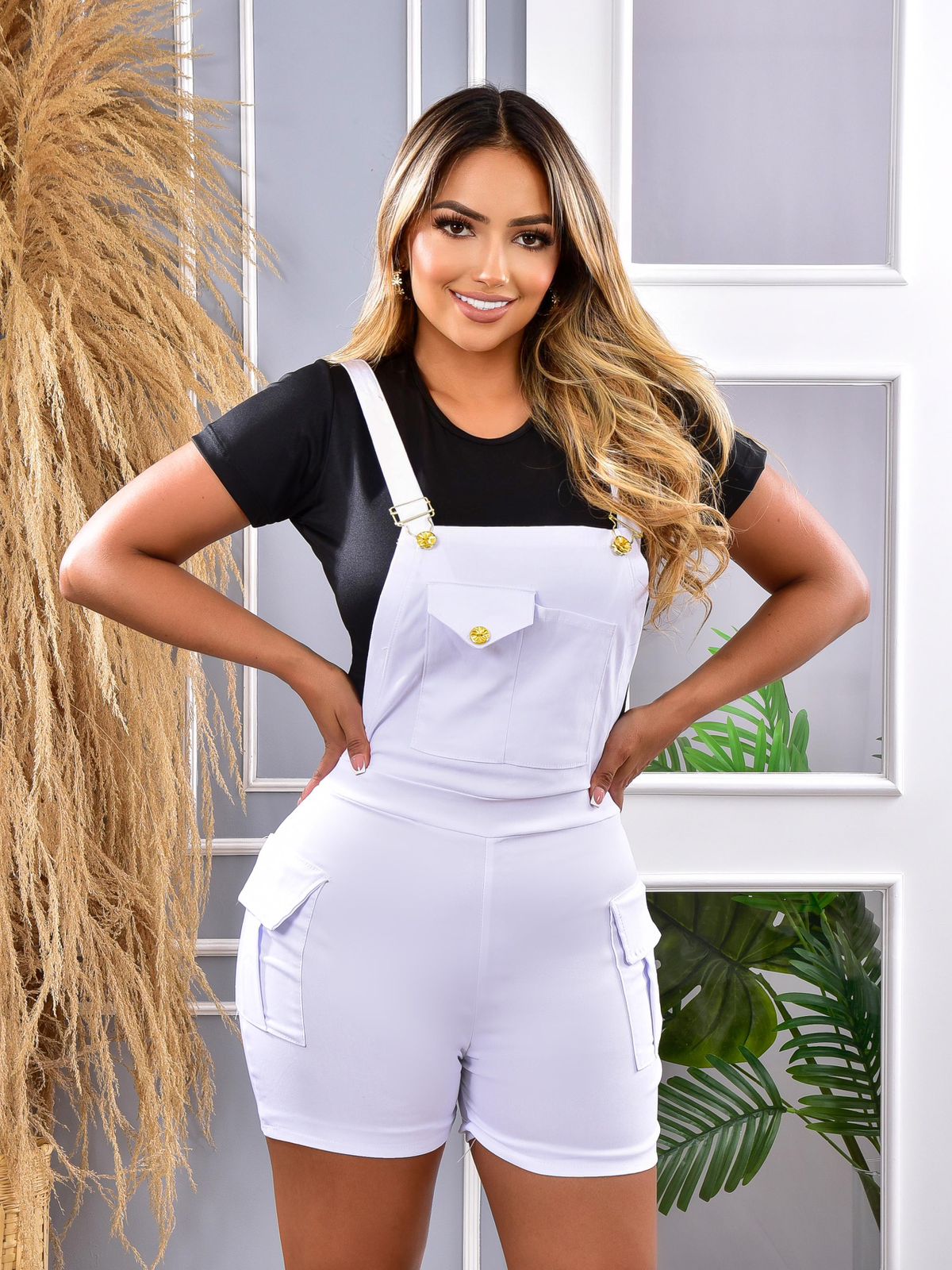 Blusa curta Braga em couro pêssego M024